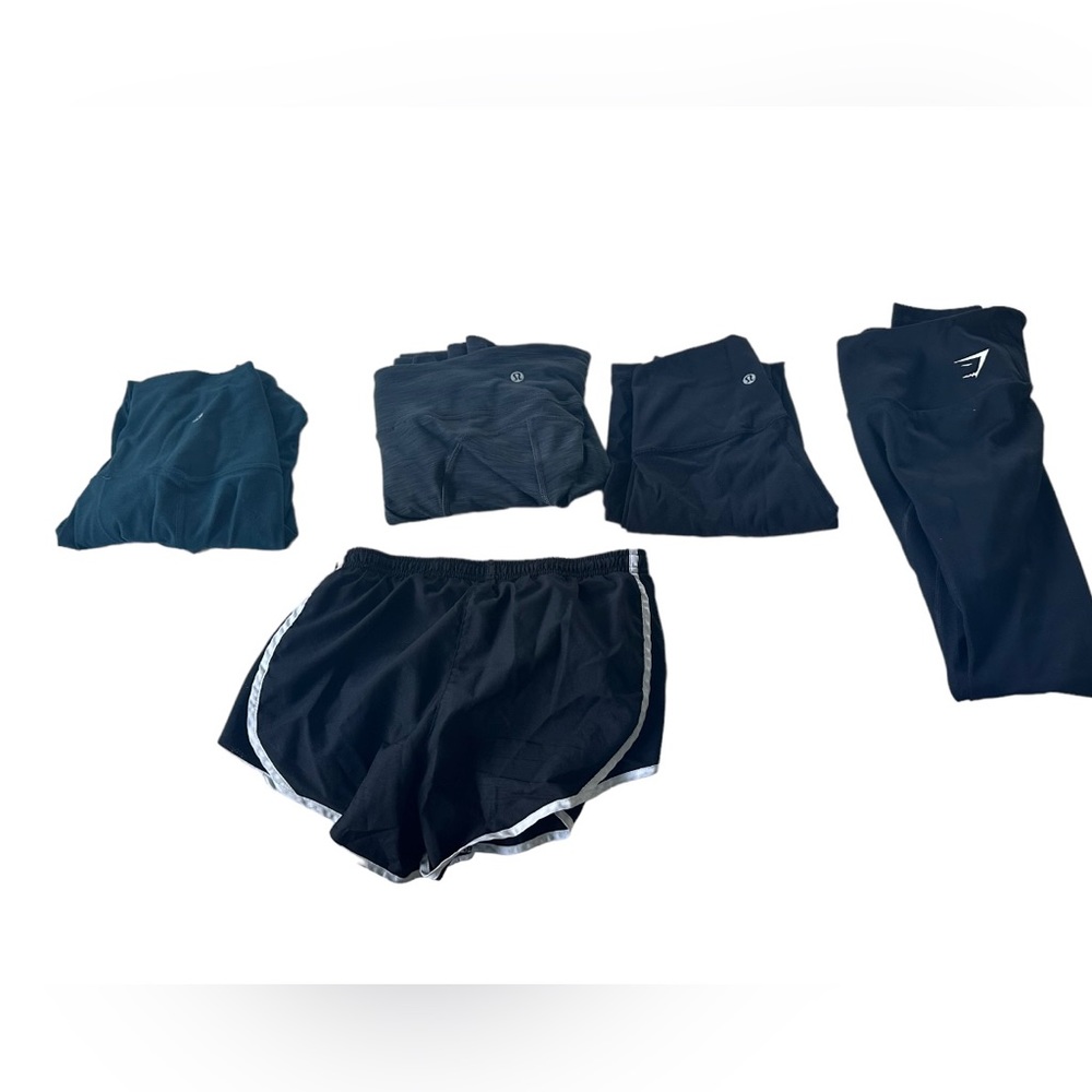 3 lulu legging(size 4) 1 pair Gymshark leggings(S)1 Nike athletic shorts (M)